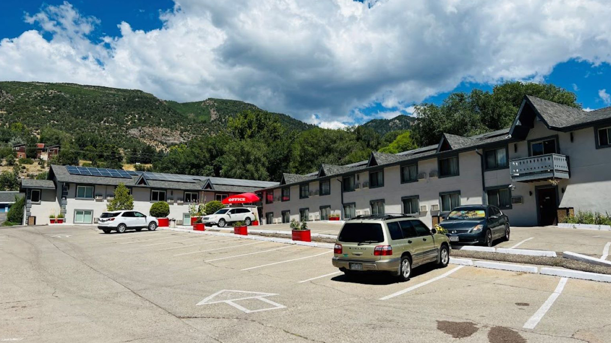 Adventure Inn Glenwood Springs